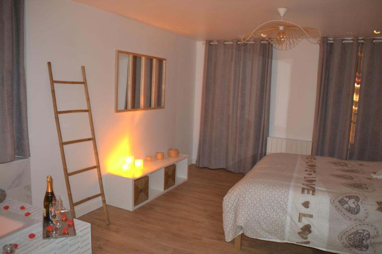 Triplex 110 M2 Centre Historique Avec Jacuzzi Dinan Apartment Luaran gambar