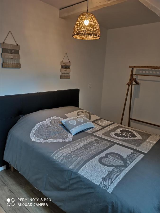 Triplex 110 M2 Centre Historique Avec Jacuzzi Dinan Apartment Luaran gambar