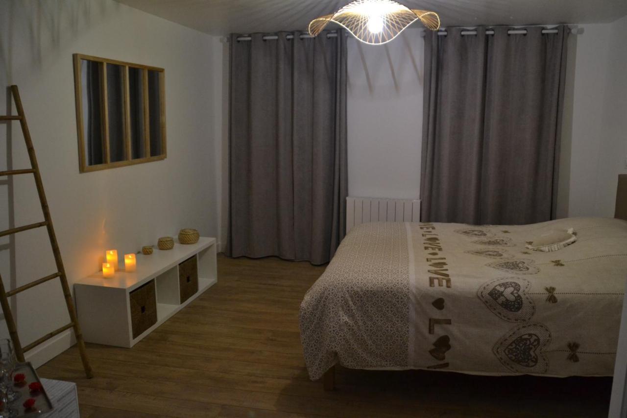 Triplex 110 M2 Centre Historique Avec Jacuzzi Dinan Apartment Luaran gambar
