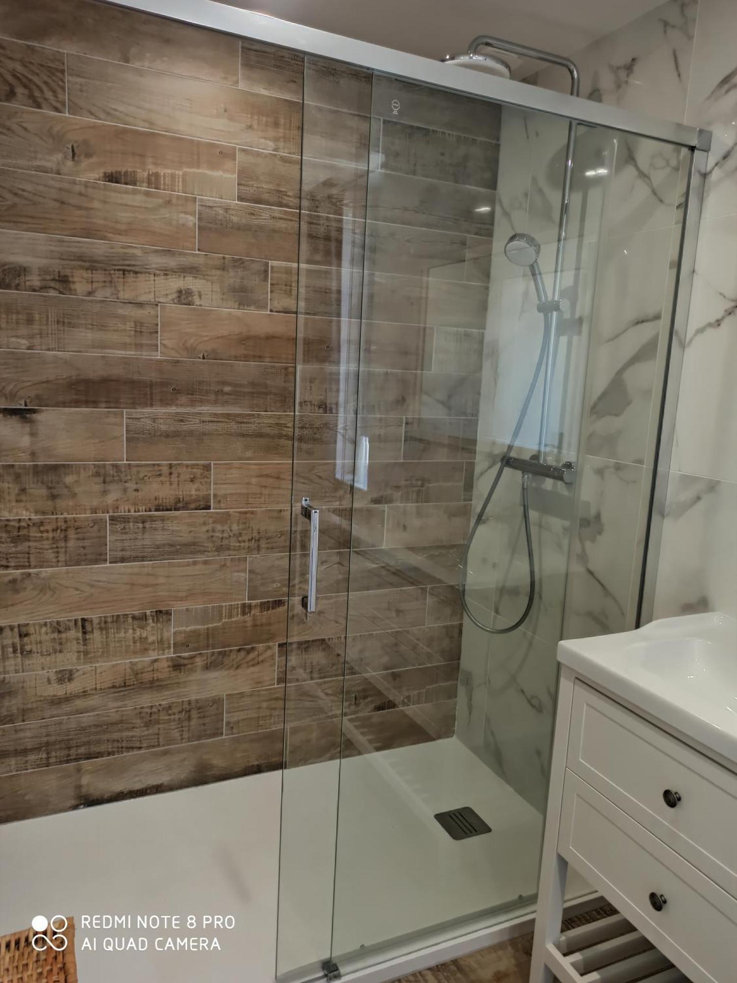 Triplex 110 M2 Centre Historique Avec Jacuzzi Dinan Apartment Luaran gambar